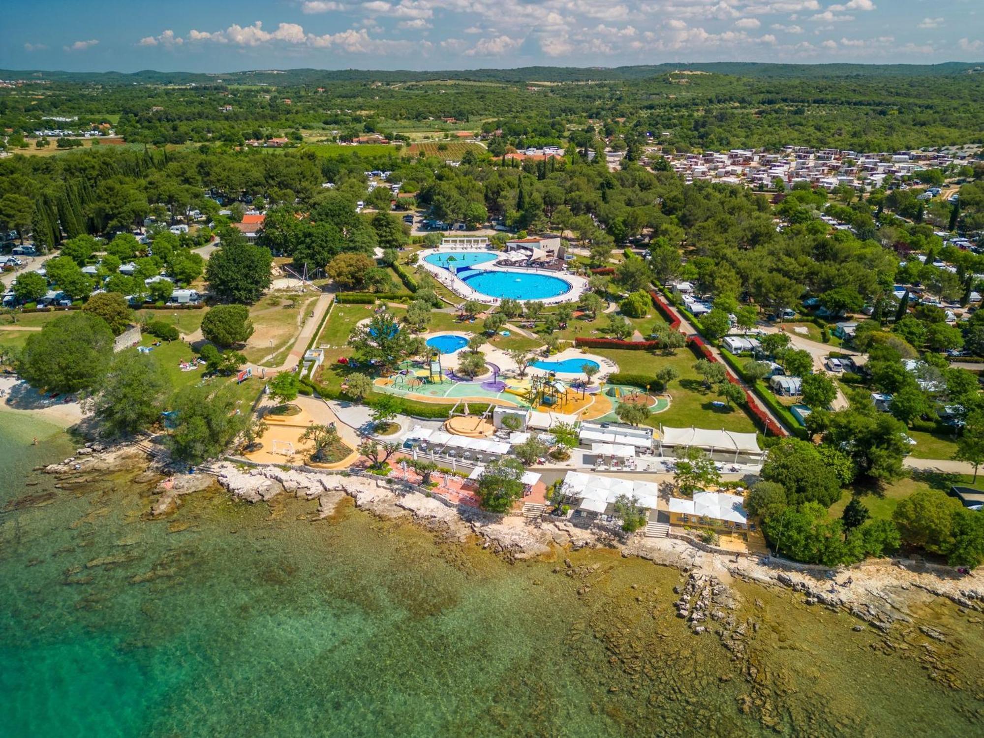 Eurocamp Tents At Campsite Polari Ровин Екстериор снимка