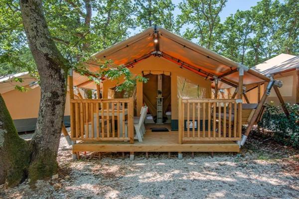 Eurocamp Tents At Campsite Polari Ровин Екстериор снимка