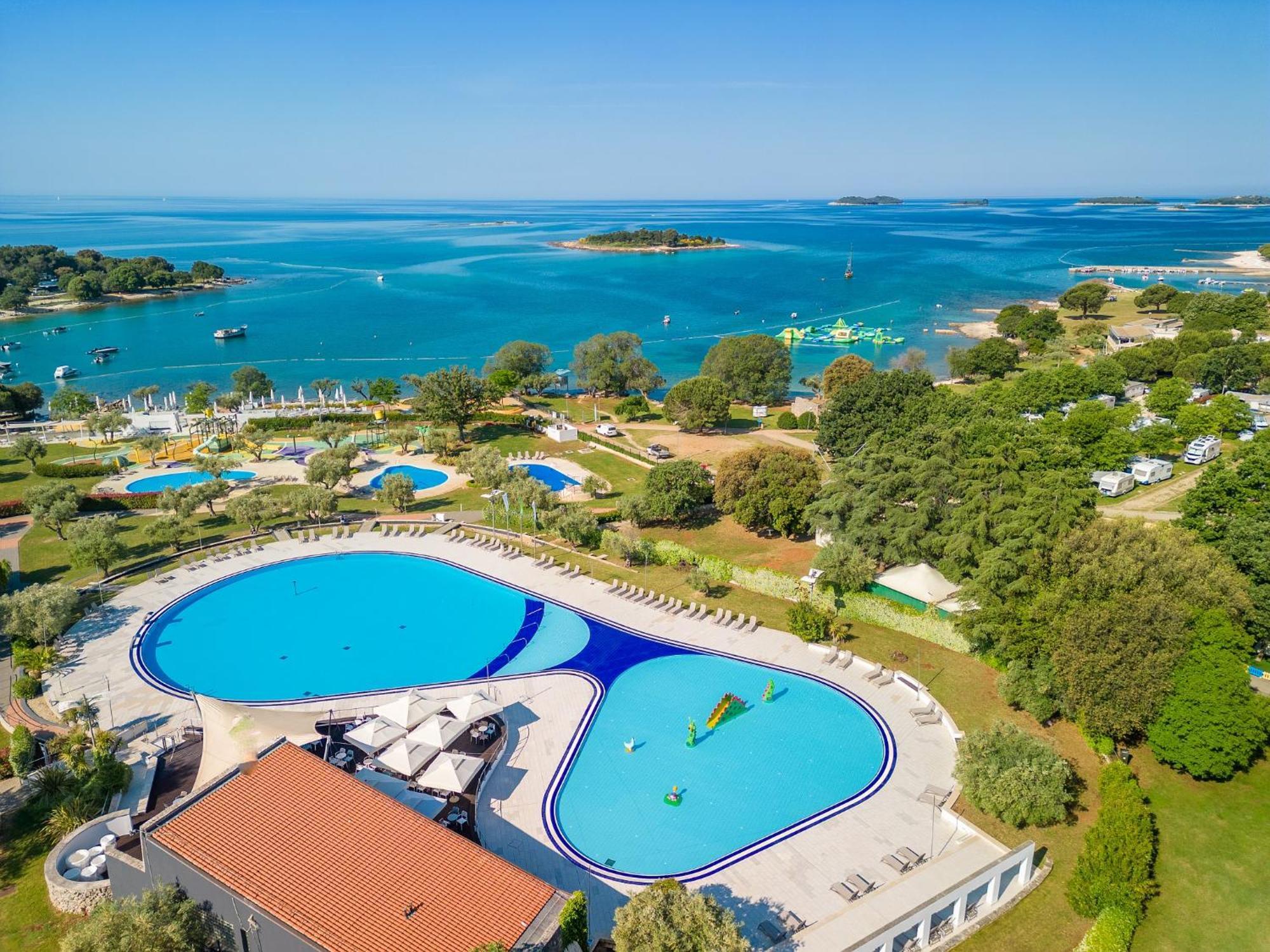 Eurocamp Tents At Campsite Polari Ровин Екстериор снимка